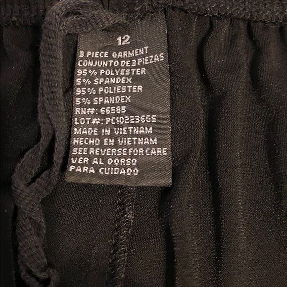 Perceptions Black 2 piece outfit with Animal Print Accent, lightweight - Picture 7 of 12